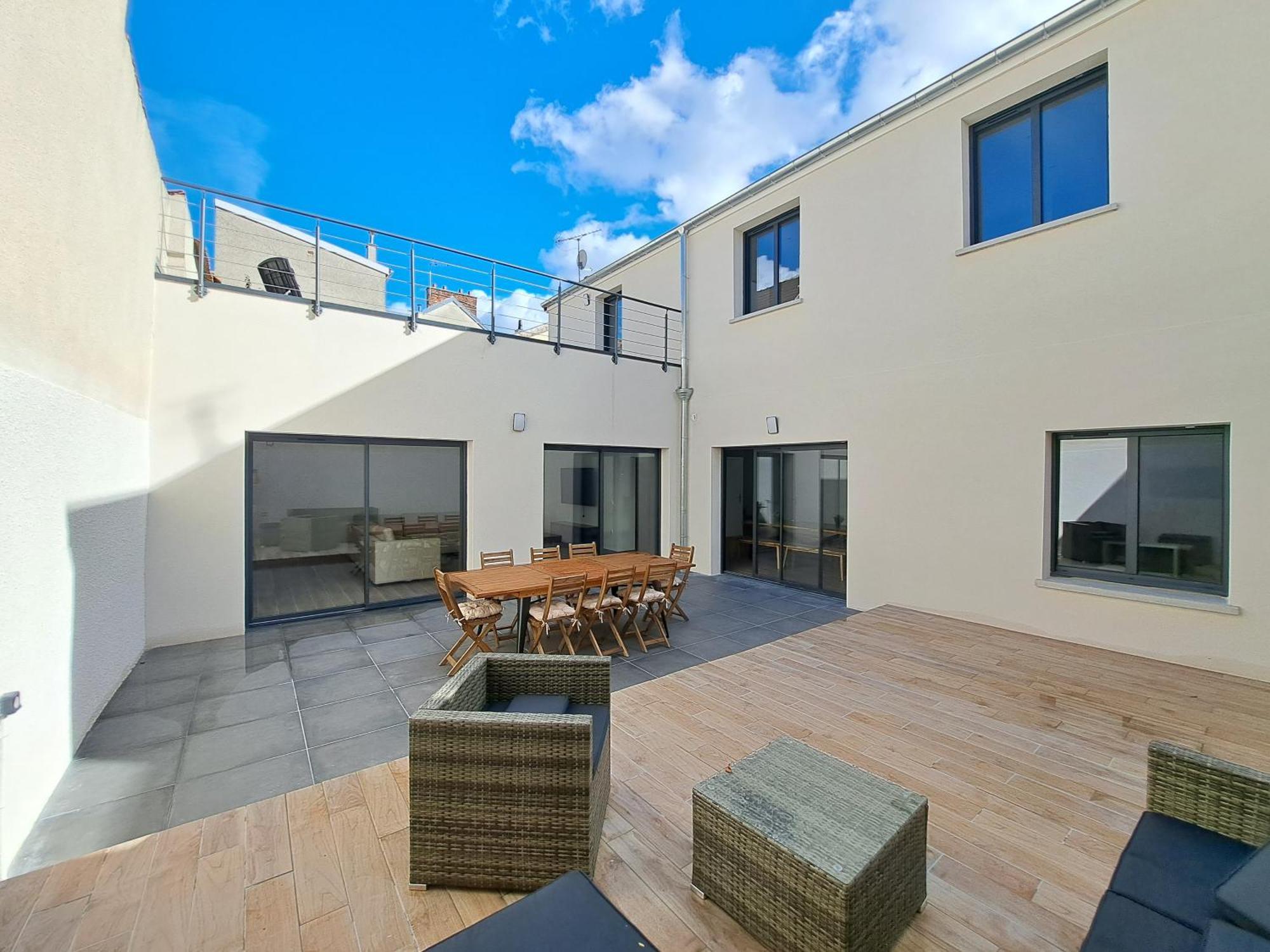 Abu Dhabi, Magnifique Maison Reims Exterior photo