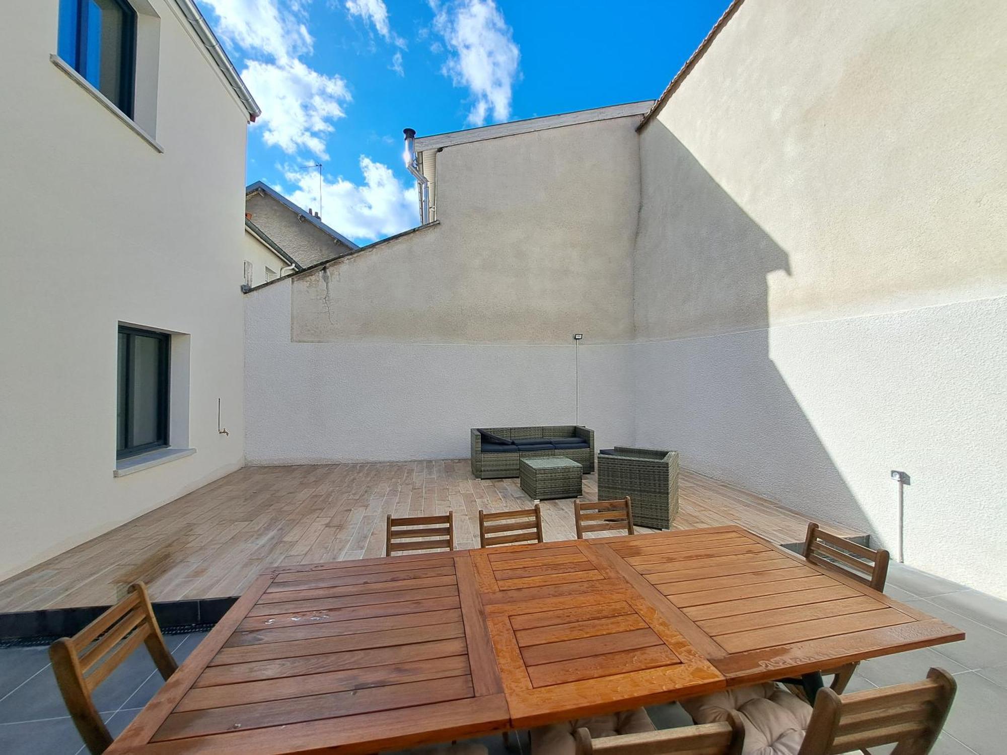 Abu Dhabi, Magnifique Maison Reims Exterior photo