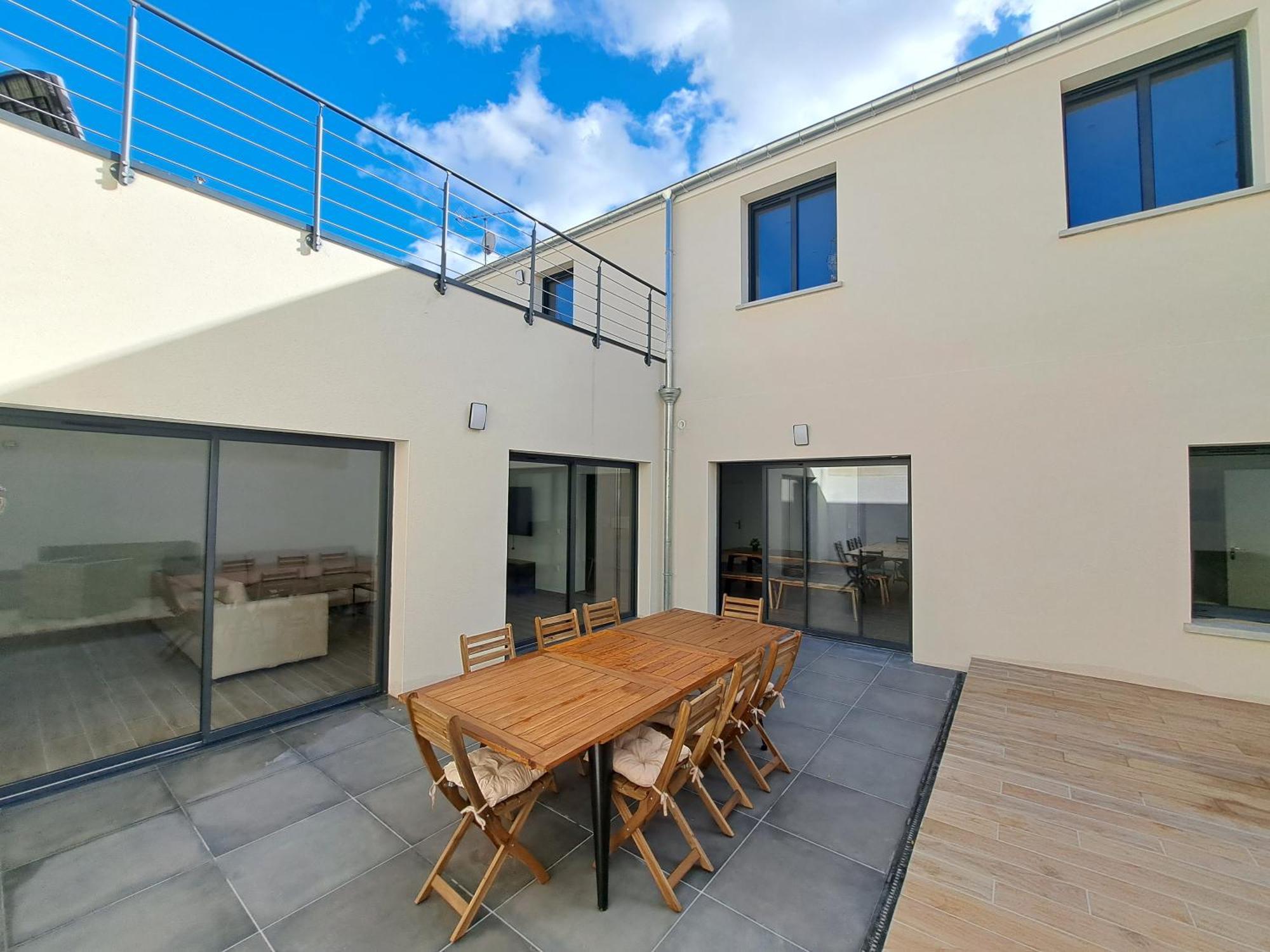 Abu Dhabi, Magnifique Maison Reims Exterior photo